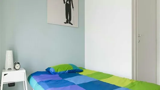 Rooms in Milano Zona 8 - Fiera, Gallaratese, Quarto Oggiaro - photo 2