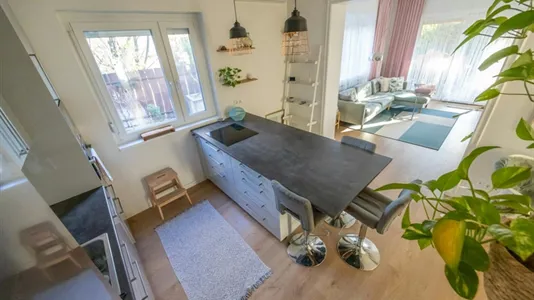 Houses in Budapest Óbuda-Békásmegyer - photo 3