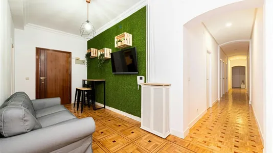 Rooms in Madrid Salamanca - photo 8