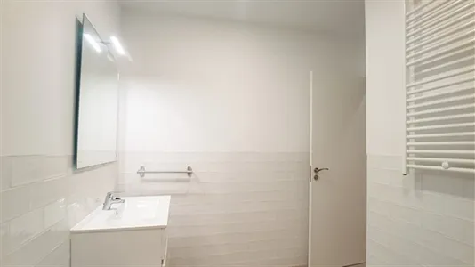 Rooms in Barcelona Eixample - photo 7