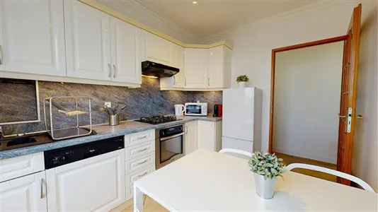 Rooms in Lyon - photo 4