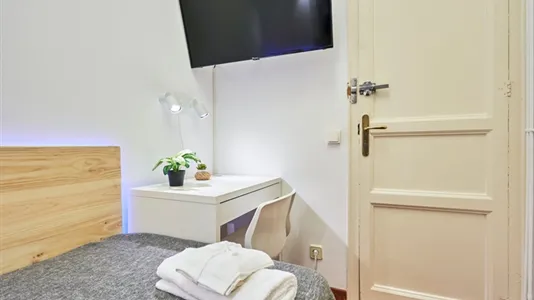Rooms in Barcelona Eixample - photo 7