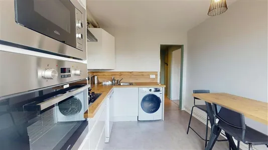 Rooms in Saint-Étienne - photo 7