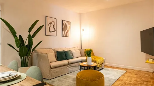 Rooms in Madrid Retiro - photo 10