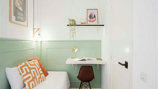 Rooms in Madrid Centro - photo 8