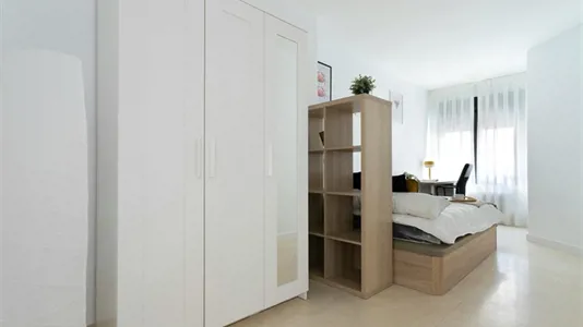 Rooms in Madrid Chamberí - photo 3