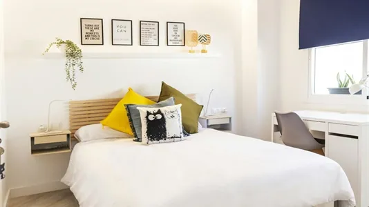 Rooms in Málaga - photo 2