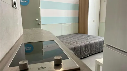 Rooms in Valencia Ciutat Vella - photo 10