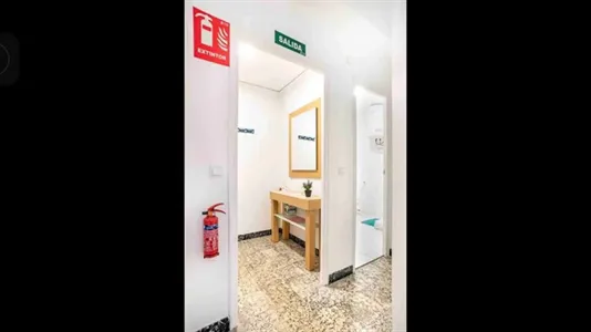 Rooms in Castellón de la Plana/Castelló de la Plana - photo 8