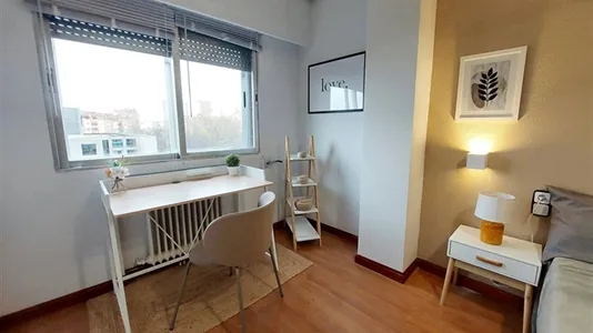 Rooms in Madrid Moncloa-Aravaca - photo 4