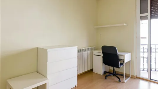 Rooms in Zaragoza - photo 4