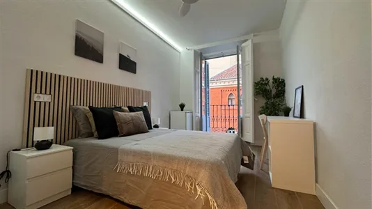 Rooms in Madrid Centro - photo 5