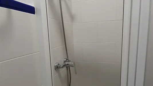 Rooms in Granada - photo 5