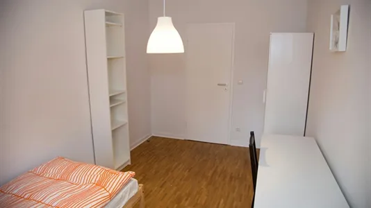 Rooms in Hamburg Wandsbek - photo 2