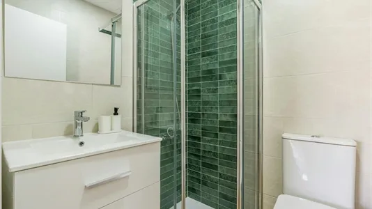 Rooms in Granada - photo 7