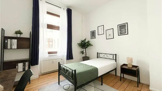 Rooms in Berlin Charlottenburg-Wilmersdorf - photo 1