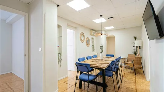 Rooms in Madrid Chamartín - photo 8