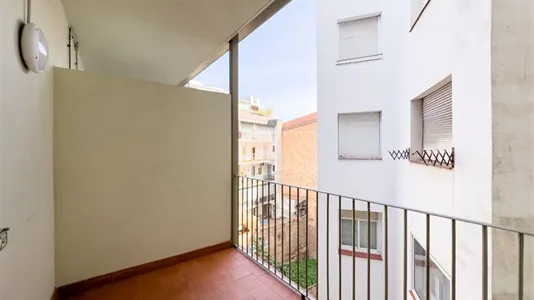 Rooms in Barcelona Ciutat Vella - photo 4