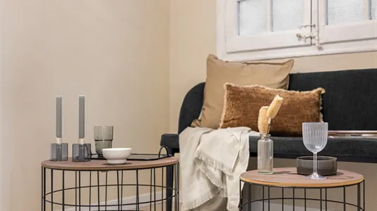 Rooms in Barcelona Eixample - photo 8