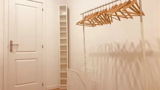 Rooms in Badalona - photo 4