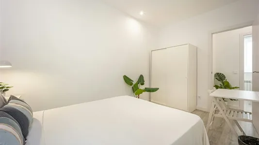 Rooms in Madrid Centro - photo 3