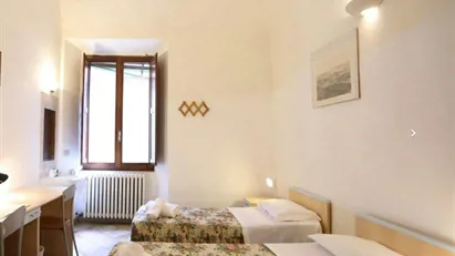 Room for rent in Siena, Toscana