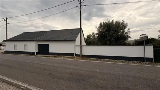 Houses in Ourém - photo 2