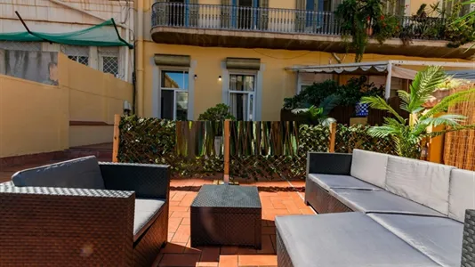 Rooms in Barcelona Eixample - photo 4