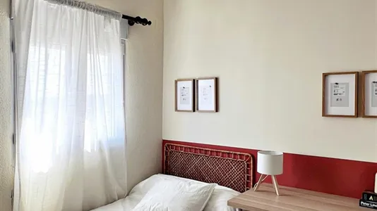 Rooms in Madrid Hortaleza - photo 8
