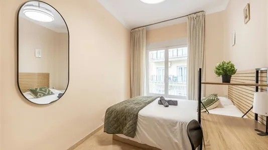 Rooms in Granada - photo 2