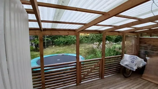 Houses in Södertälje - photo 7