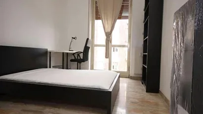 Room for rent in Milano Zona 4 - Vittoria, Forlanini, Milan