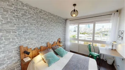 Room for rent in Nanterre, Île-de-France