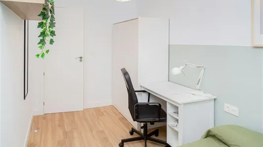 Rooms in Zaragoza - photo 4