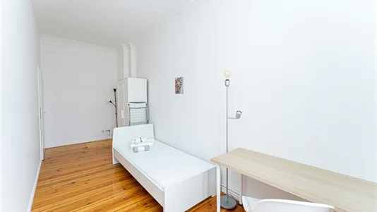 Rooms in Berlin Charlottenburg-Wilmersdorf - photo 10