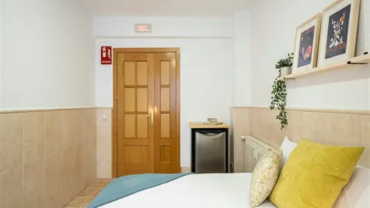 Rooms in Madrid Tetuán - photo 9