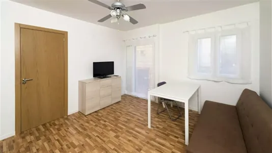 Rooms in Madrid Chamartín - photo 2