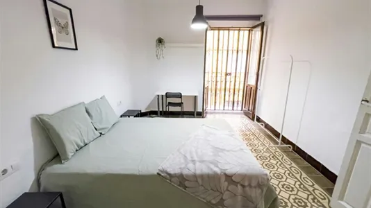 Rooms in El Fontanal - photo 1