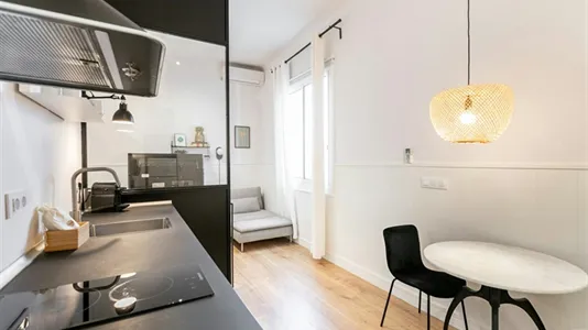 Apartments in Barcelona Ciutat Vella - photo 5