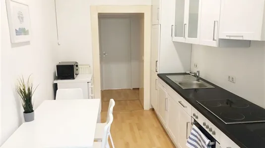 Rooms in Vienna Favoriten - photo 4