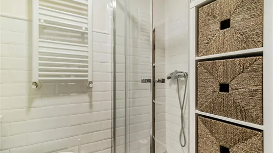 Rooms in Madrid Retiro - photo 9