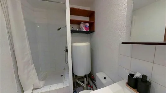 Apartments in Saint-Étienne - photo 5