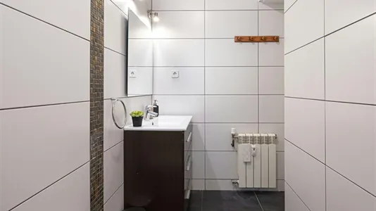 Rooms in Madrid Retiro - photo 10