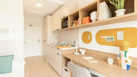Apartments in Sabadell - photo 4