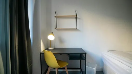 Rooms in Valencia Ciutat Vella - photo 4