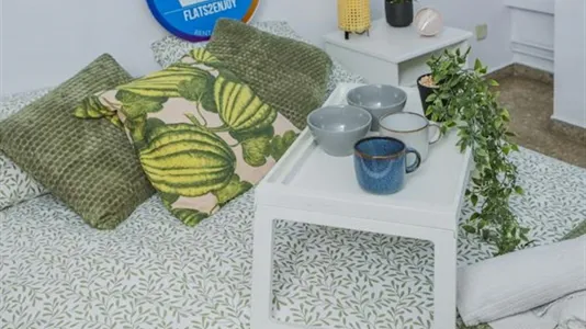 Rooms in Valencia La Zaidía - photo 1