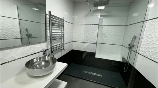 Rooms in Madrid Chamartín - photo 9