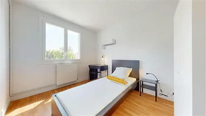 Room for rent in Grenoble, Auvergne-Rhône-Alpes