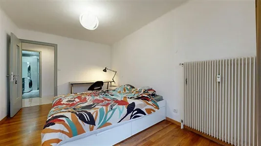 Rooms in Saint-Julien-en-Genevois - photo 2