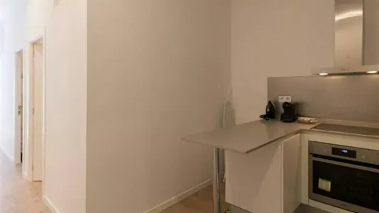 Rooms in Barcelona Ciutat Vella - photo 6